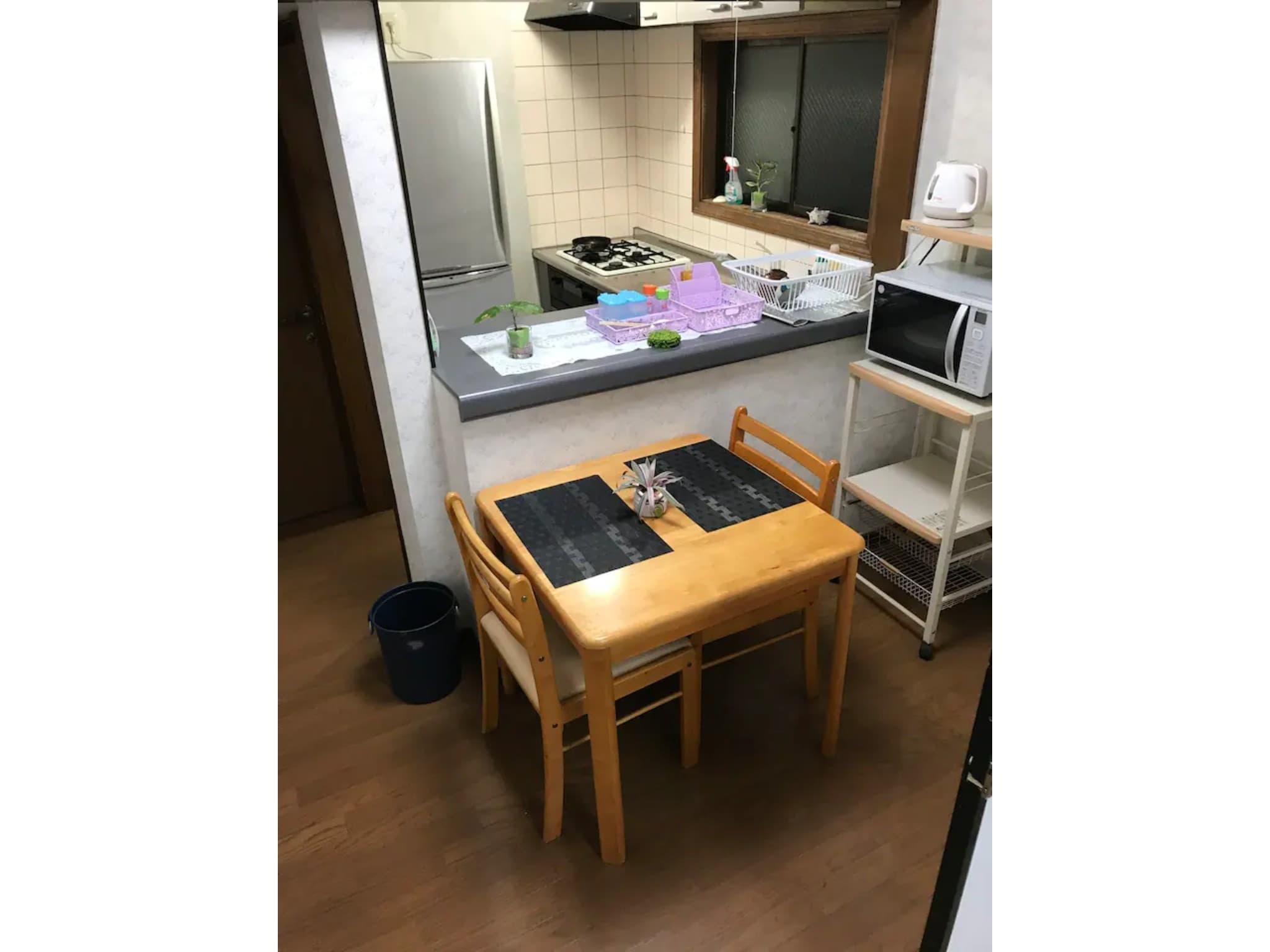Kitchen and dining table