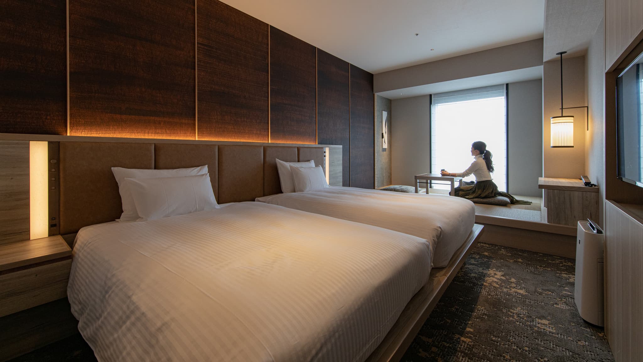Simmons beds throughout