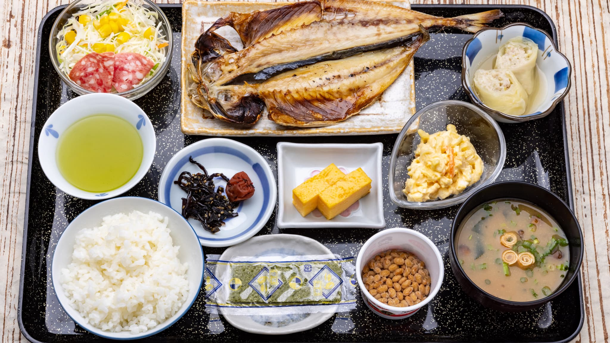 Japanese or Western set breakfast