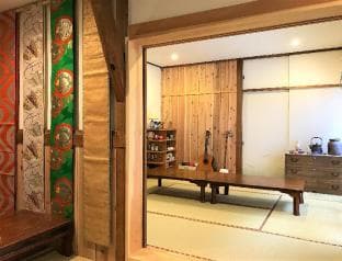 Japanese-Western fusion