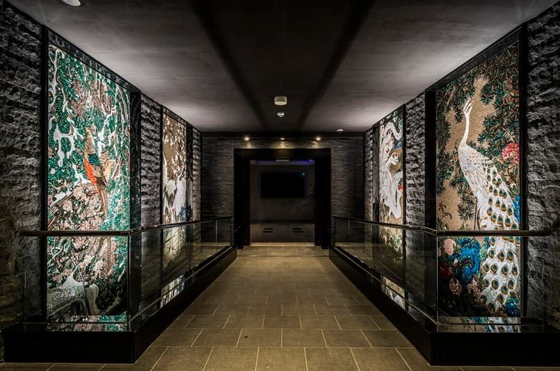 Edo-style mural entrance
