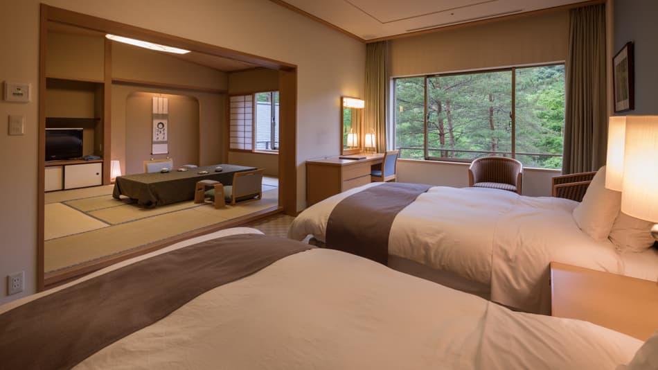 Rooms Blending Japanese and Western Style