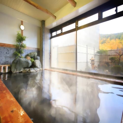 A Natural Onsen That Holds the Horizon and Stars