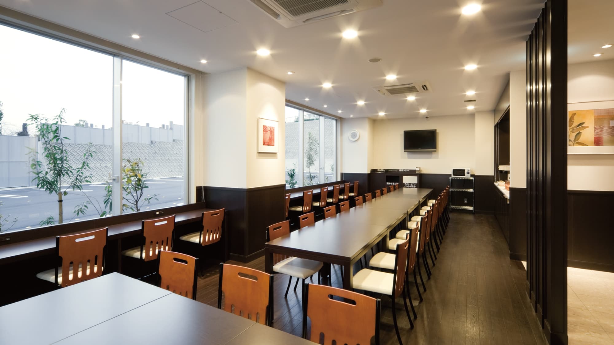 Free breakfast buffet