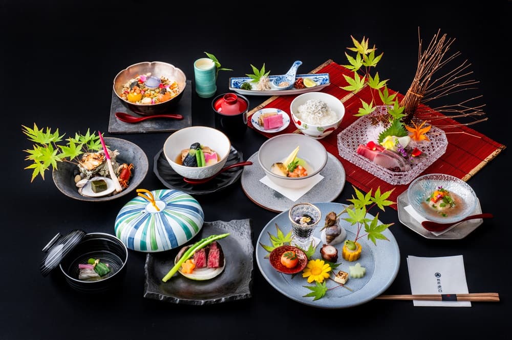 현지 식재료 가이세키