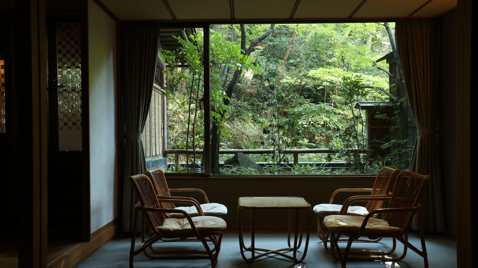 Open-Air Bath Rooms and Special Suites